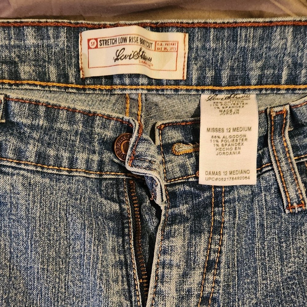 Levi Strauss Signature low rise boot cut jeans
